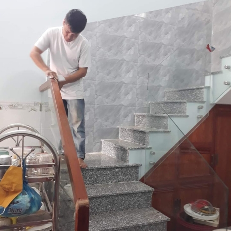 Cầu Thang Gỗ Kính Cường Lực 3 