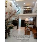 Phòng khách gác lửng cao cấp thiết kế hiện đại 015